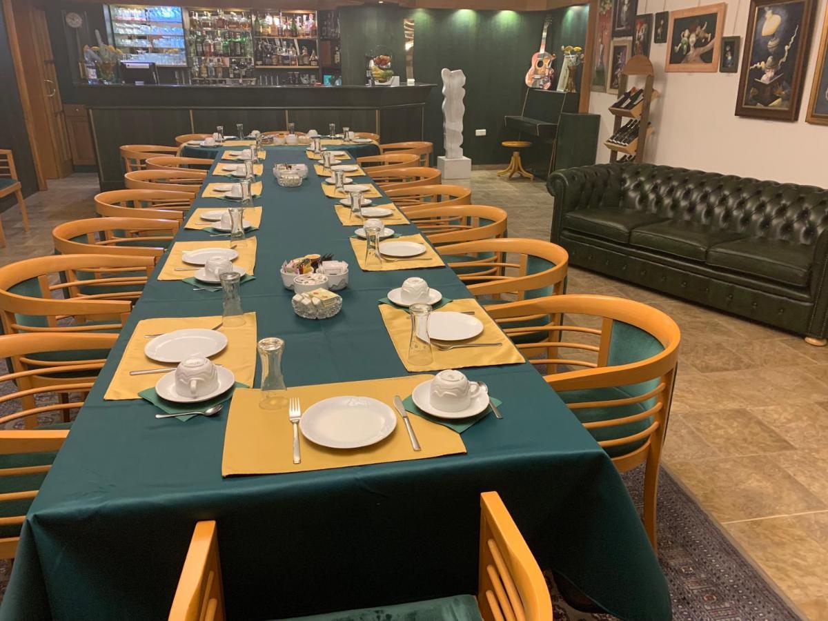ליטומיסי Antik Hotel Sofia מראה חיצוני תמונה