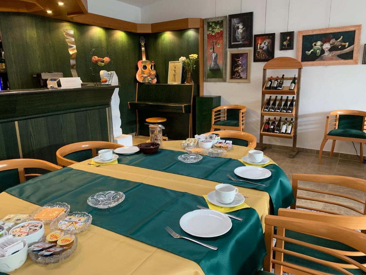 ליטומיסי Antik Hotel Sofia מראה חיצוני תמונה