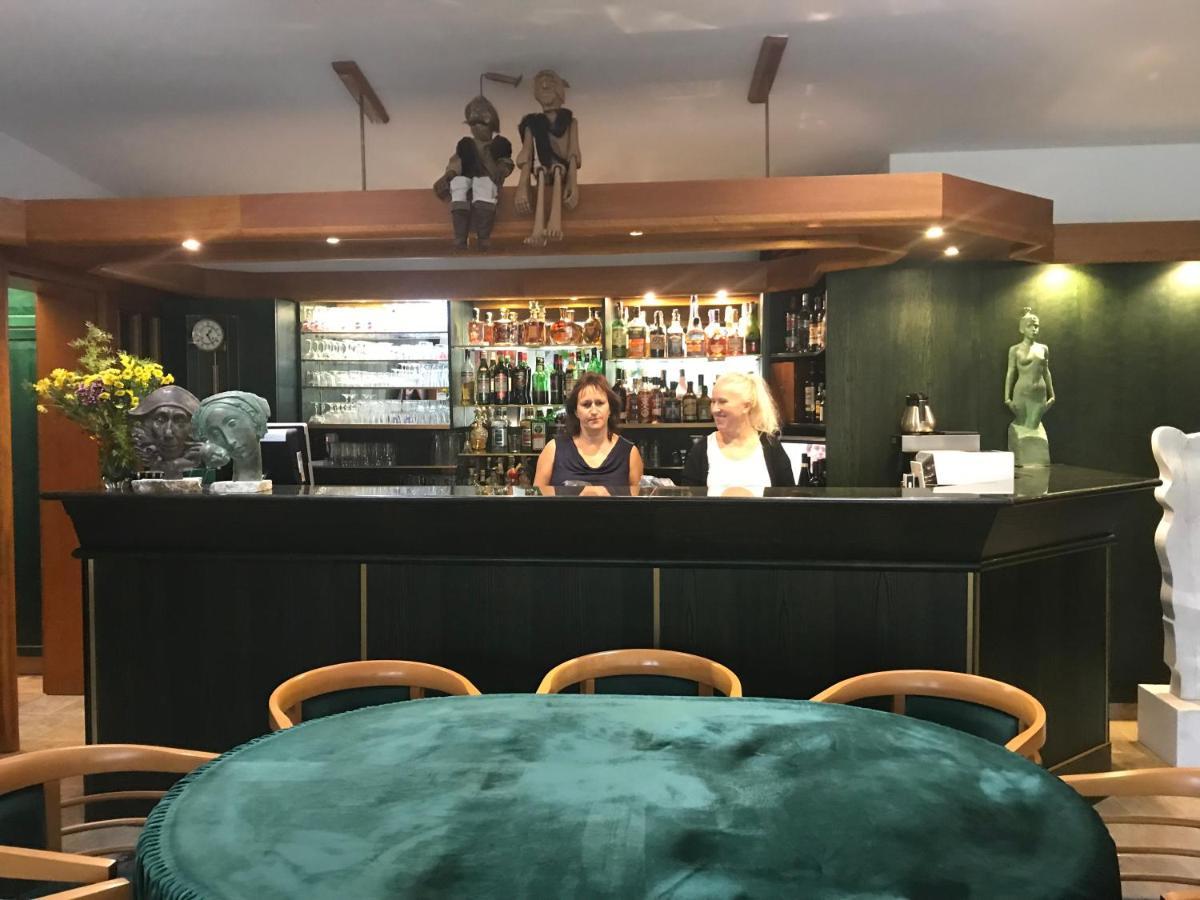 ליטומיסי Antik Hotel Sofia מראה חיצוני תמונה